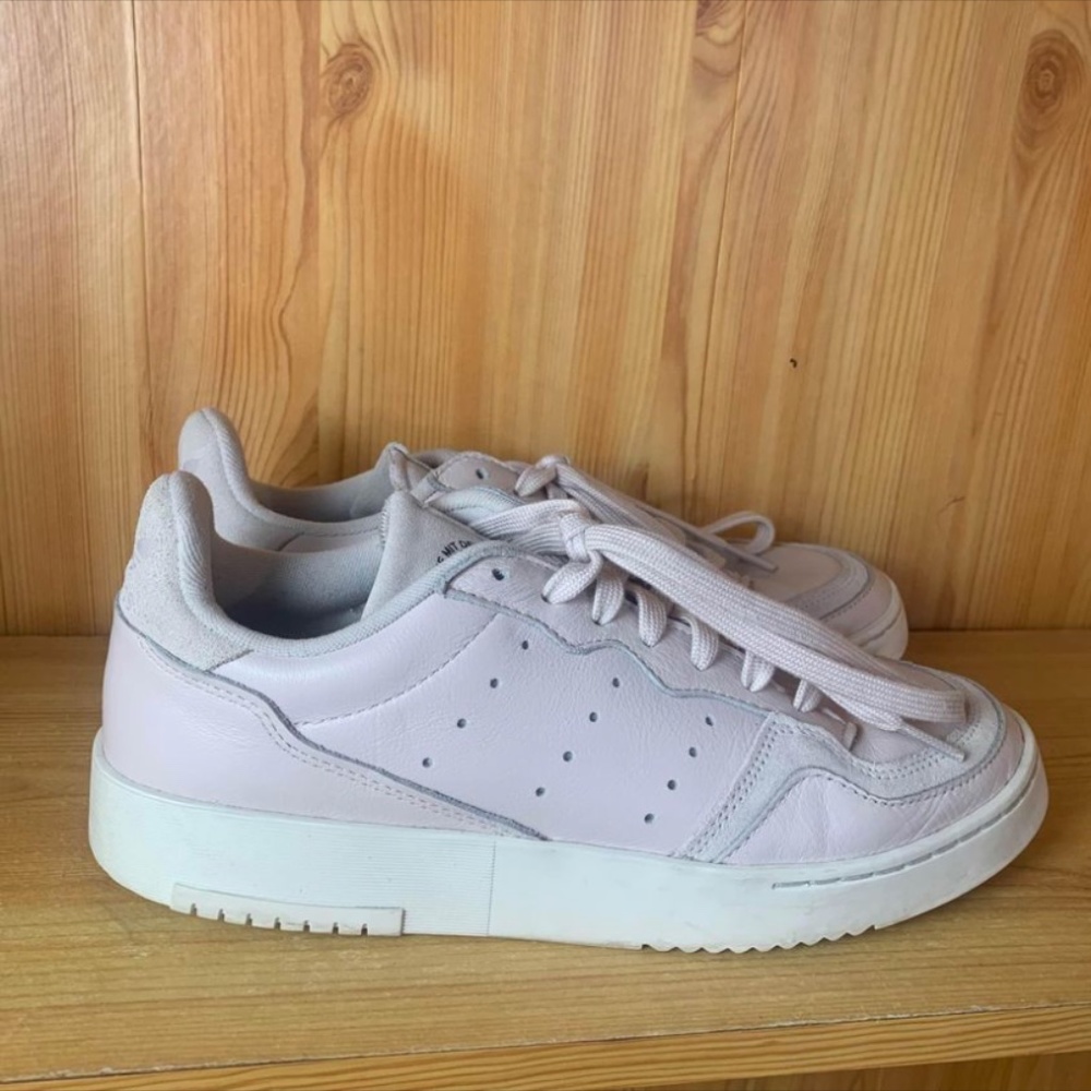 Adidas - Picture 3 of 8